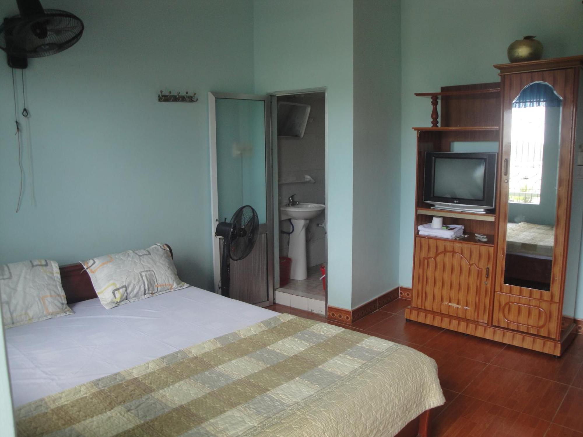 Phuong Mai Family Hotel Dong Khe Sau Экстерьер фото